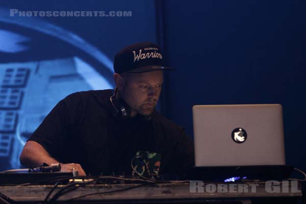 DJ SHADOW - 2016-10-27 - PARIS - Grande Halle de La Villette - 